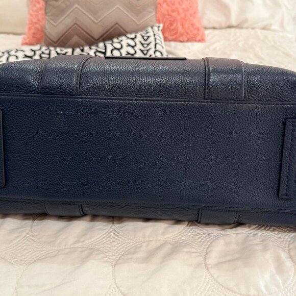 Large Leather Tote - Picture 5 of 9